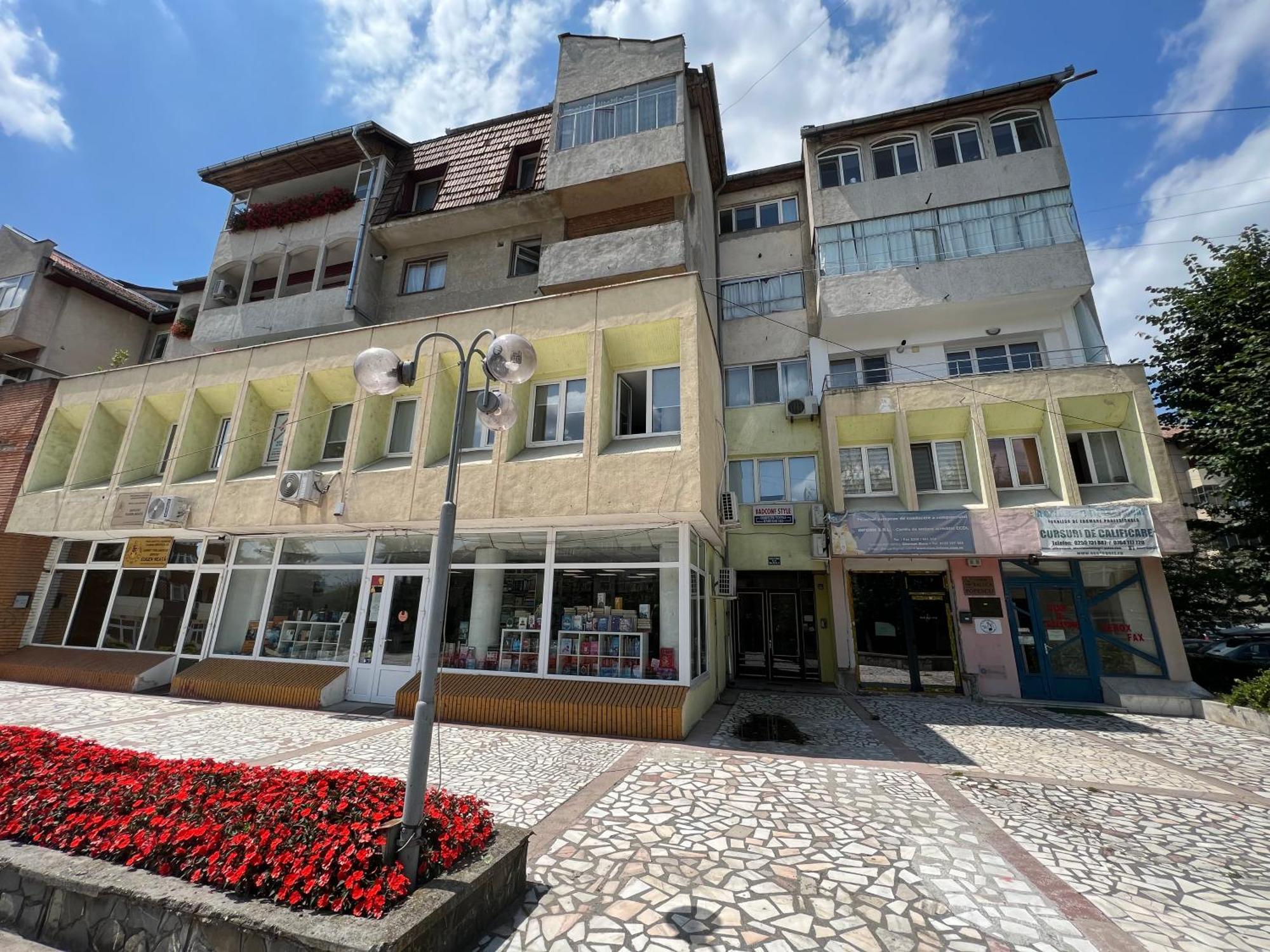 Apartament Centru Ramnicu Valcea Exterior photo